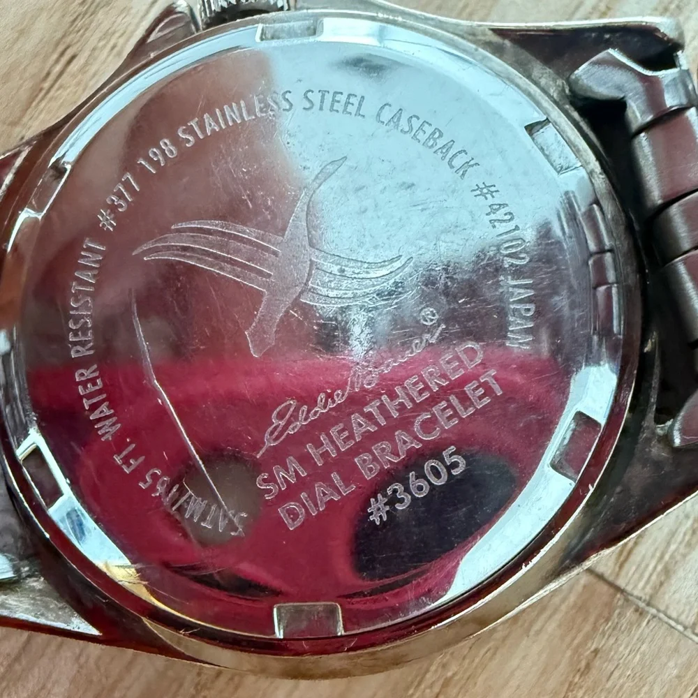 Vintage ladies Eddie Bauer sport watch NEW BATTERY
